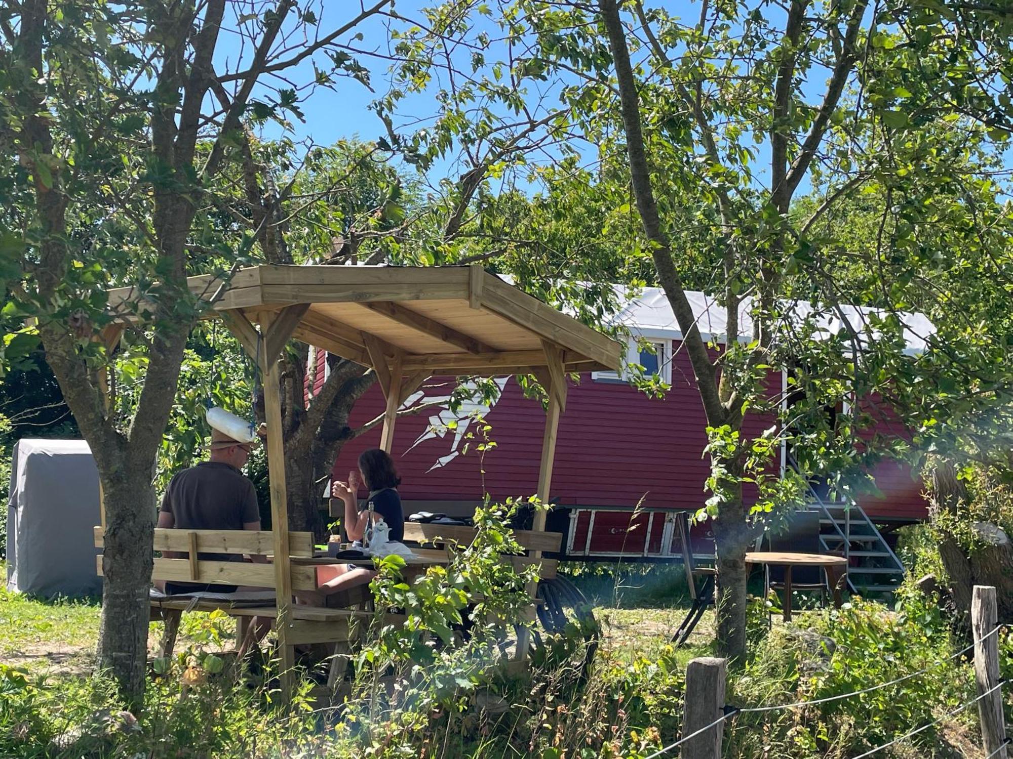 Zirkuswagen nahe Ostsee und Schlei Wagersrott Exterior foto