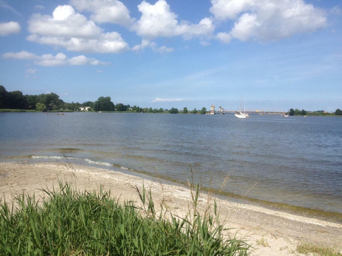 Zirkuswagen nahe Ostsee und Schlei Wagersrott Exterior foto